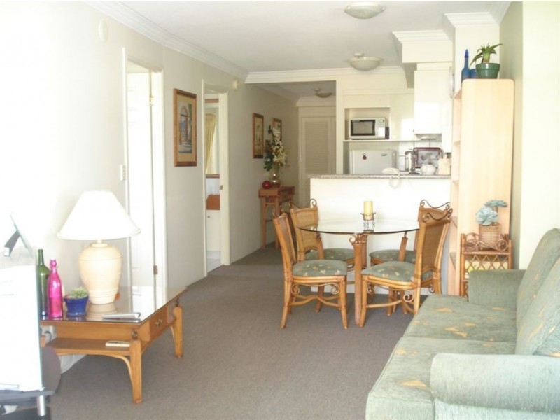 303/9 Beach Parade, Surfers Paradise QLD 4217