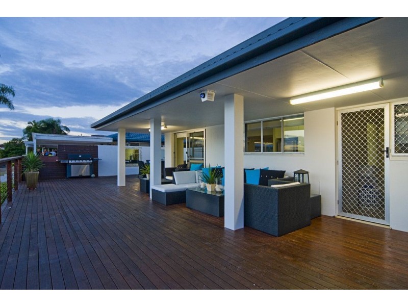 46 Arcadia Drive, Mermaid Waters QLD 4218