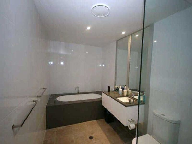 6203/9 Hamilton Avenue, Surfers Paradise QLD 4217