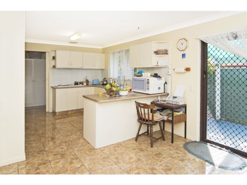 8 Sequana Avenue, Mermaid Waters QLD 4218