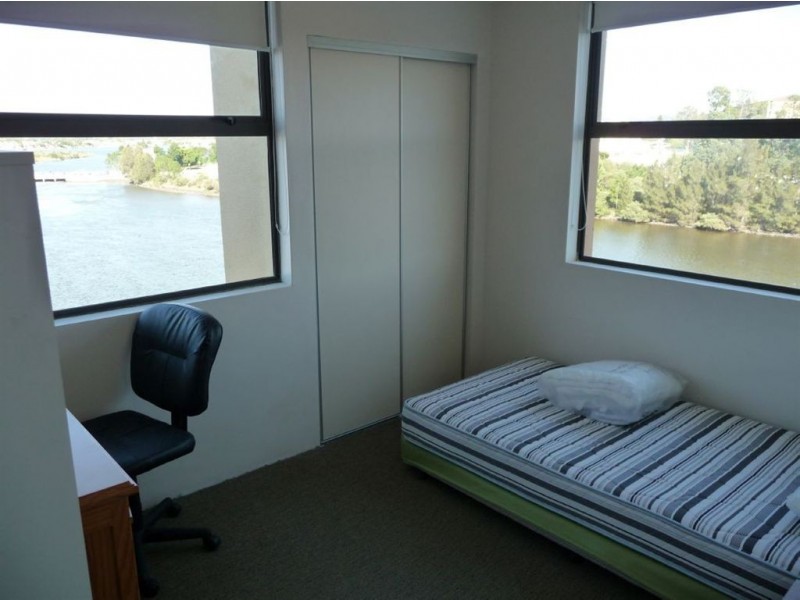 127/25 Lake Orr Drive, Robina QLD 4226