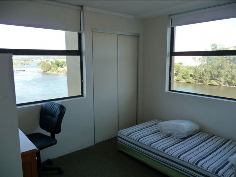 127/25 Lake Orr Drive, Robina QLD 4226