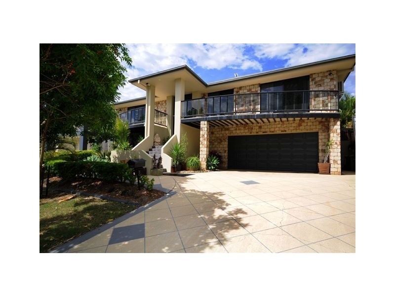 6 Glass House Drive, Varsity Lakes QLD 4227