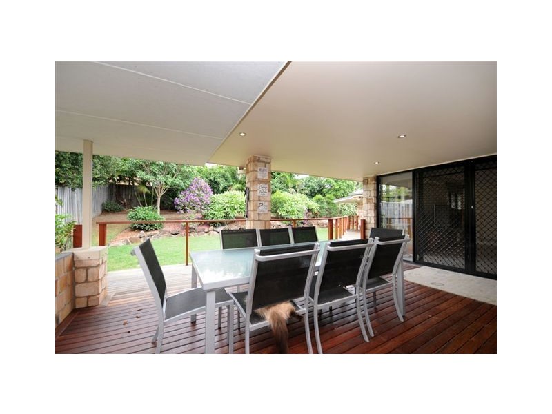 6 Glass House Drive, Varsity Lakes QLD 4227