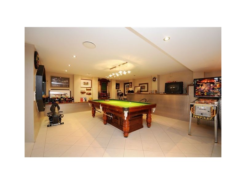 6 Glass House Drive, Varsity Lakes QLD 4227