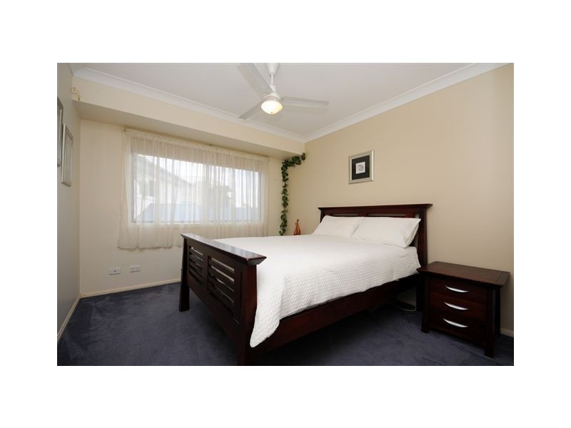6 Glass House Drive, Varsity Lakes QLD 4227