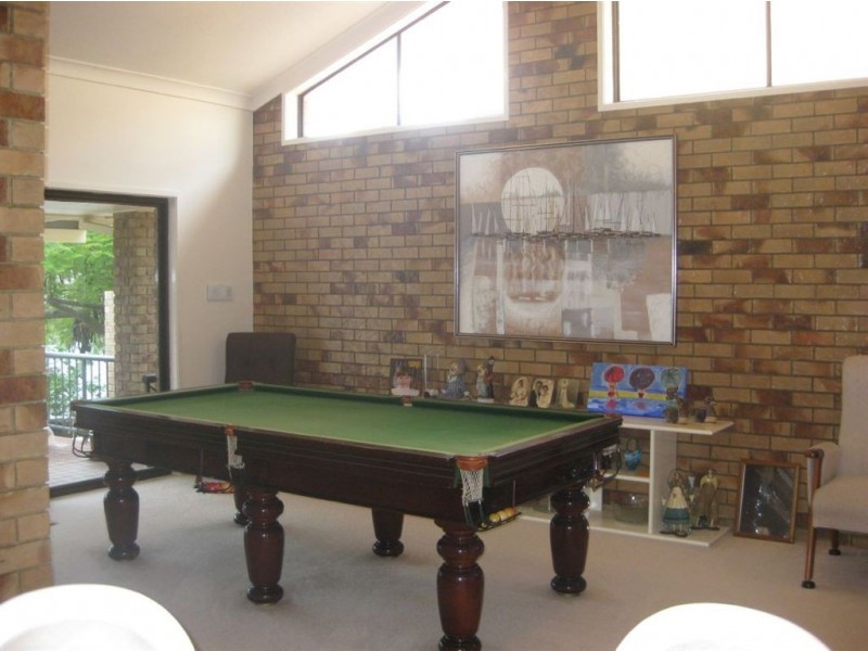 21 Saxonvale Terrace, Mermaid Waters QLD 4218