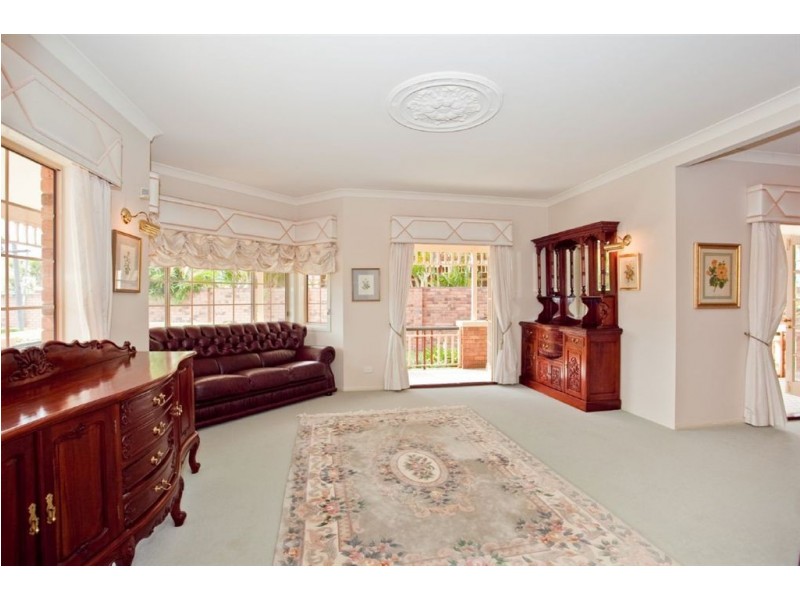 120 Santa Cruz Boulevard, Clear Island Waters QLD 4226