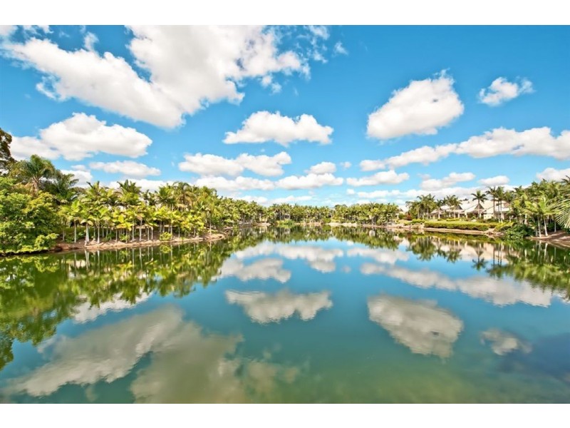 3/125 Santa Cruz Boulevard, Clear Island Waters QLD 4226