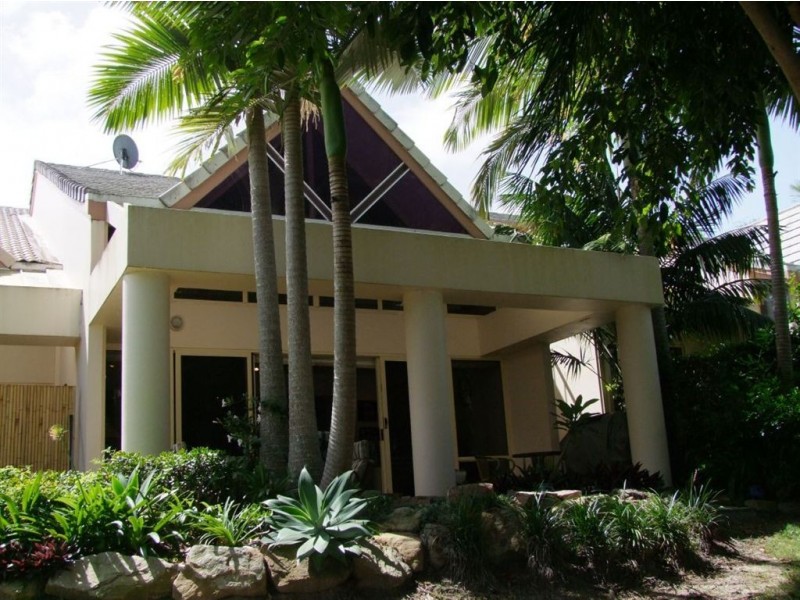 3/125 Santa Cruz Boulevard, Clear Island Waters QLD 4226