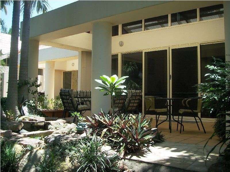 3/125 Santa Cruz Boulevard, Clear Island Waters QLD 4226