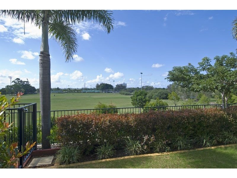 2124/1 The Vistas Drive, Carrara QLD 4211