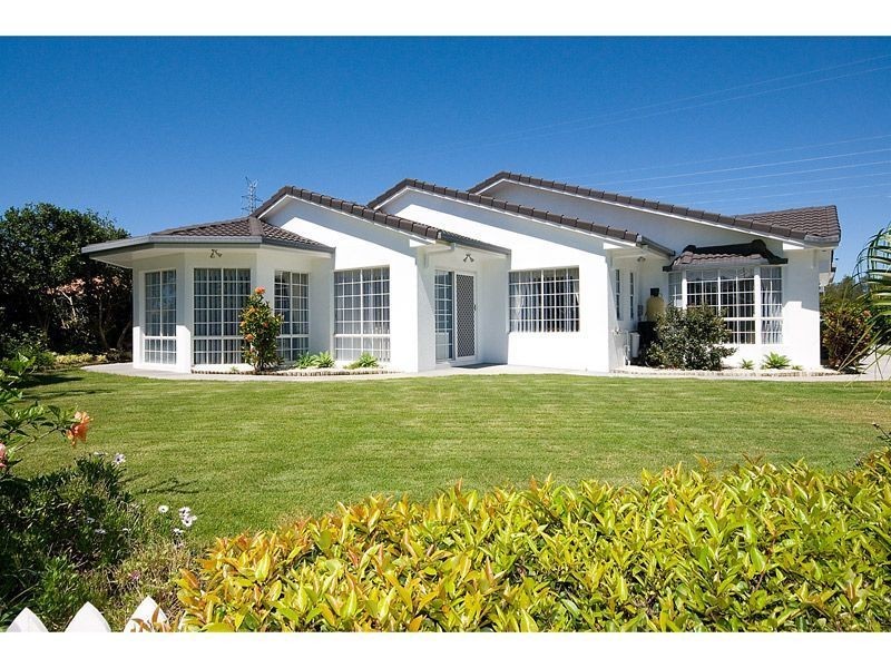 35 Port Jackson Boulevard, Clear Island Waters QLD 4226