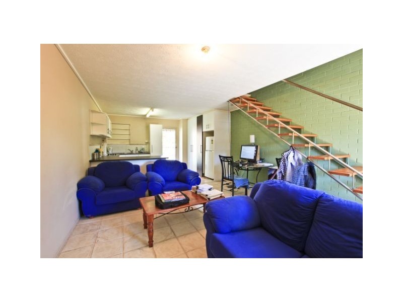 3/22 Philip Avenue, Broadbeach QLD 4218