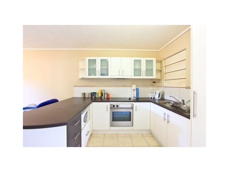 3/22 Philip Avenue, Broadbeach QLD 4218