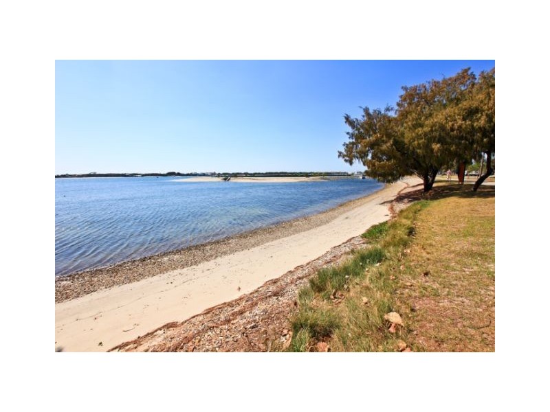 7/10 Railway Street, Southport QLD 4215