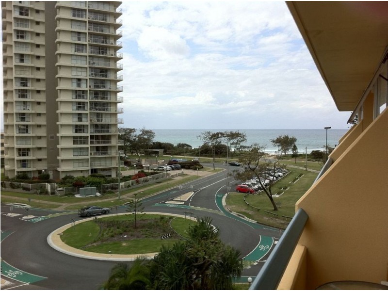 503/2 Queensland Avenue, Broadbeach Waters QLD 4218