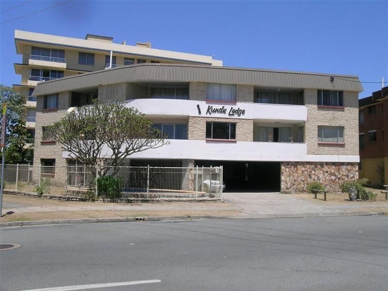 9/2 Alexandra Avenue, Mermaid Beach QLD 4218