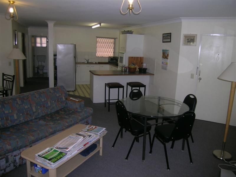 9/2 Alexandra Avenue, Mermaid Beach QLD 4218