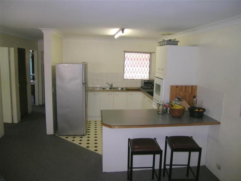 9/2 Alexandra Avenue, Mermaid Beach QLD 4218