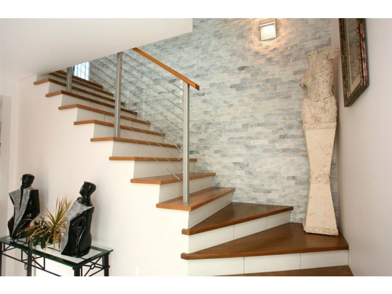 2/238 Hedges Avenue, Mermaid Beach QLD 4218