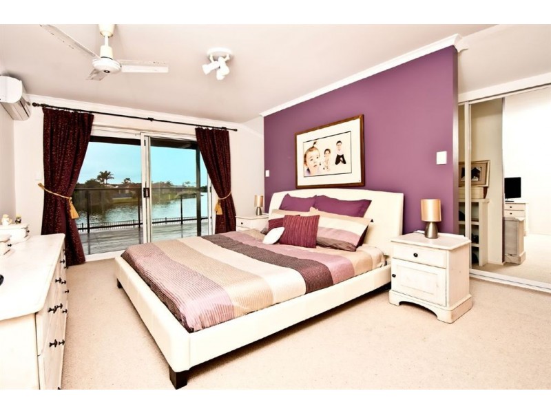 26 Peninsula Court, Mermaid Waters QLD 4218