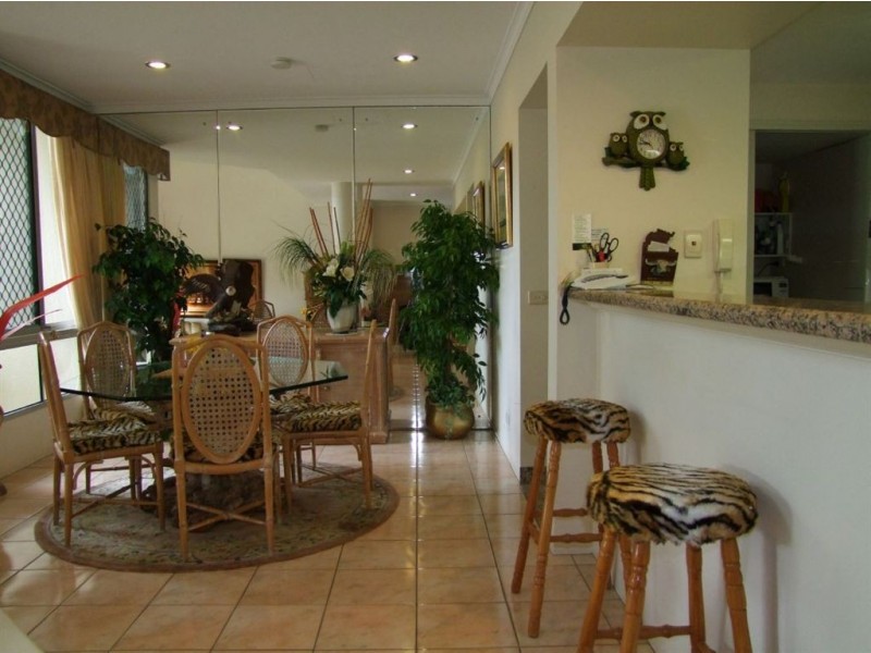 3/125 Santa Cruz Boulevard “3 Bridgeton”, Clear Island Waters QLD 4226