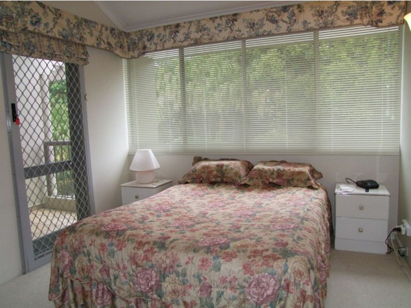 3/125 Santa Cruz Boulevard “3 Bridgeton”, Clear Island Waters QLD 4226