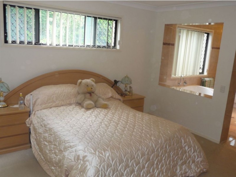 64 Lancewood Court, Robina QLD 4226