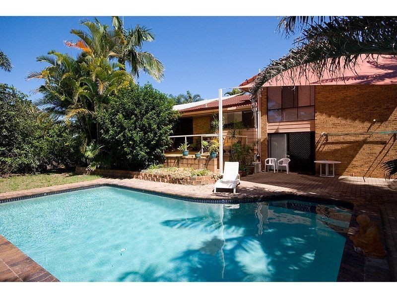 3 Barrier Reef Drive, Mermaid Waters QLD 4218