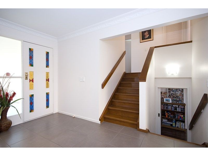 3 Barrier Reef Drive, Mermaid Waters QLD 4218