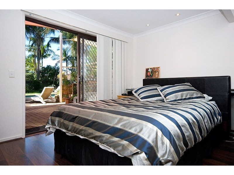 3 Barrier Reef Drive, Mermaid Waters QLD 4218