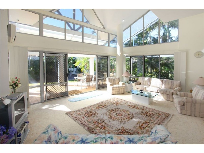 1/125 Santa Cruz Boulevard ‘Cranston’, Clear Island Waters QLD 4226