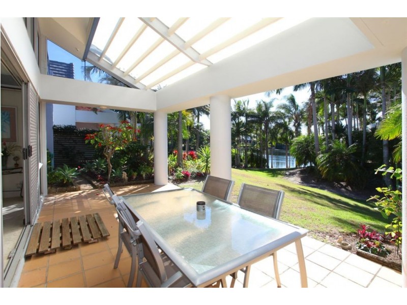 1/125 Santa Cruz Boulevard ‘Cranston’, Clear Island Waters QLD 4226