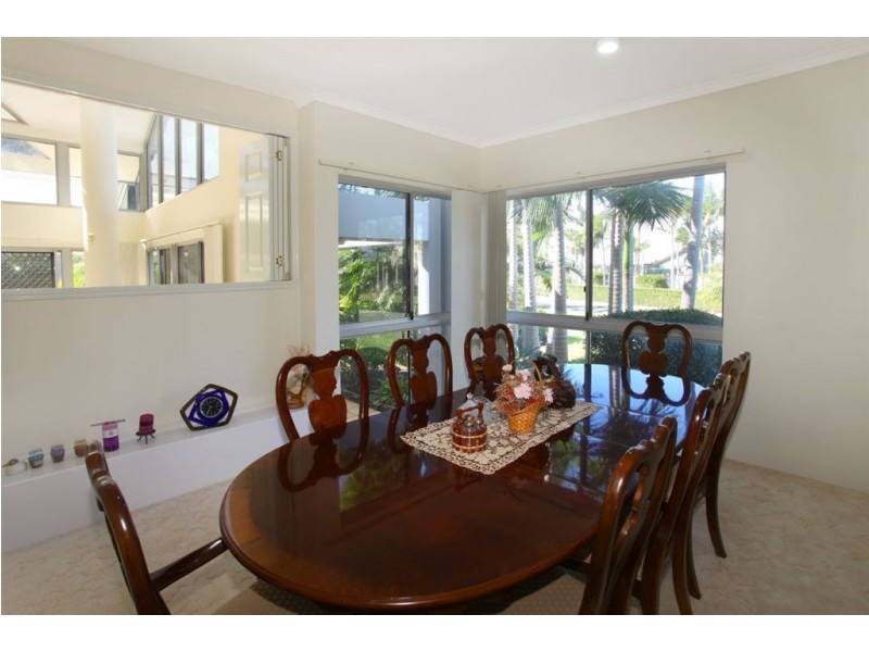 1/125 Santa Cruz Boulevard ‘Cranston’, Clear Island Waters QLD 4226
