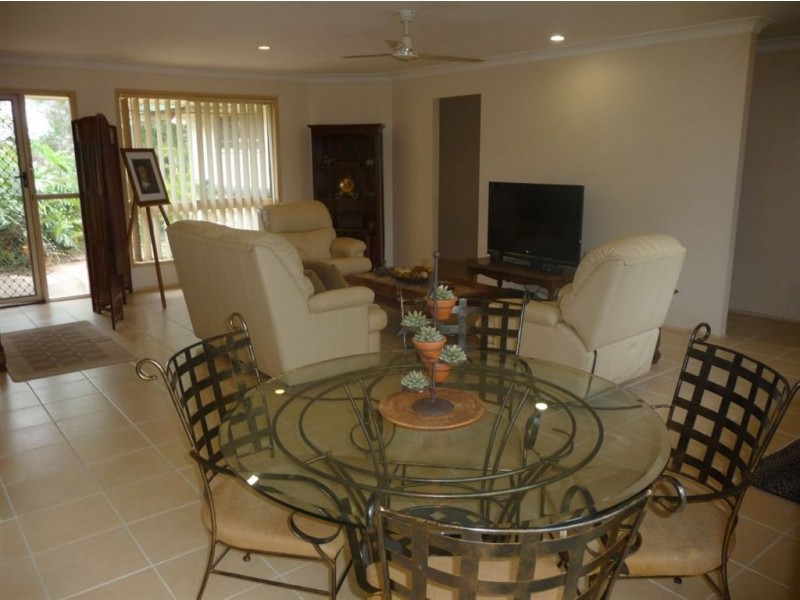 72 Kingarry Cct, Merrimac QLD 4226