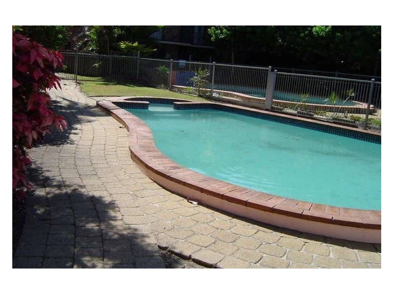 8/14 Duet Drive, Mermaid Waters QLD 4218