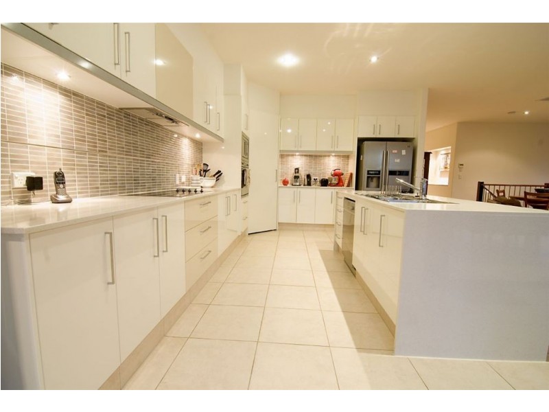 326 Ron Penhaligon Way, Robina QLD 4226