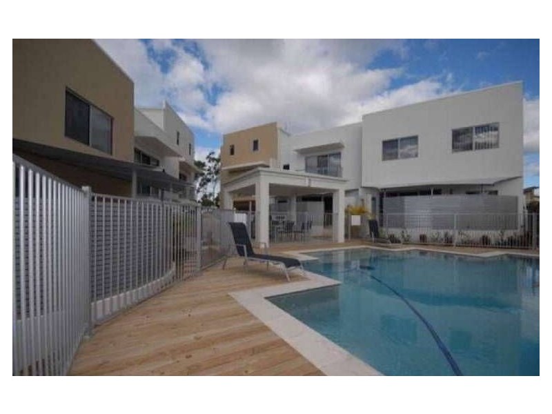 3/10 Cezaire Avenue, Varsity Lakes QLD 4227