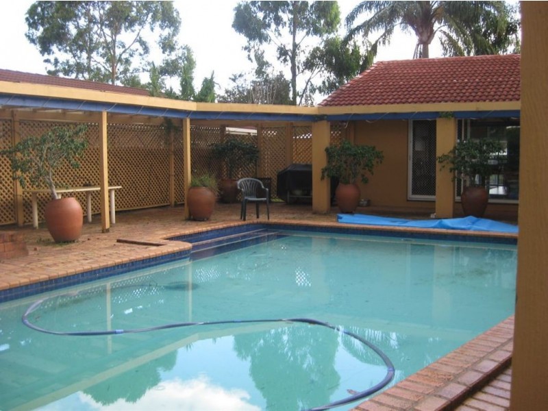 3 Winch Court, Mermaid Waters QLD 4218
