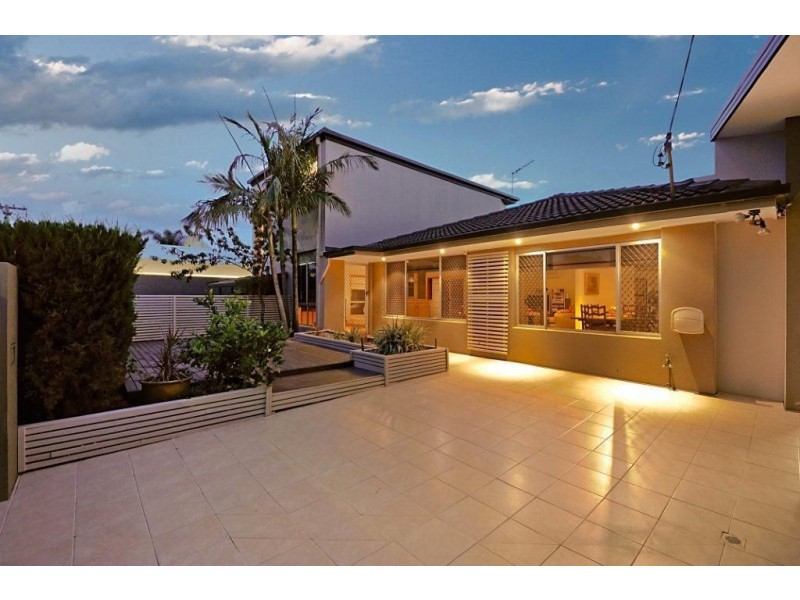 14 Toorak Park Avenue, Mermaid Waters QLD 4218