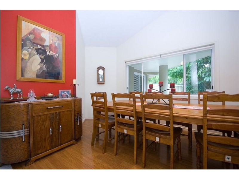 9 Montebello Court, Mermaid Waters QLD 4218