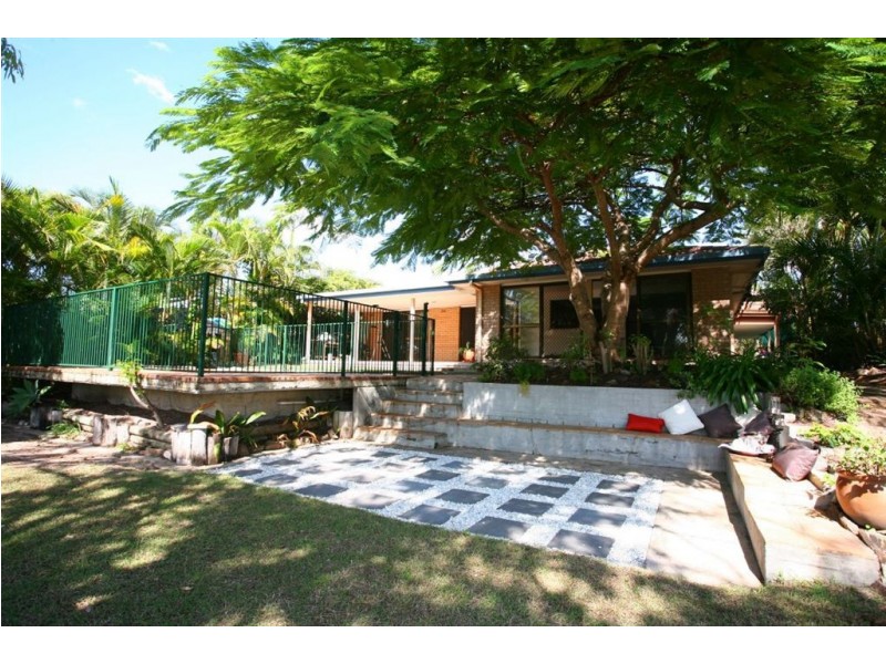 19 Helm Court, Mermaid Waters QLD 4218