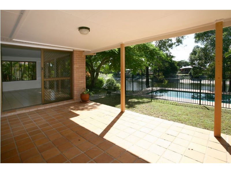 19 Helm Court, Mermaid Waters QLD 4218