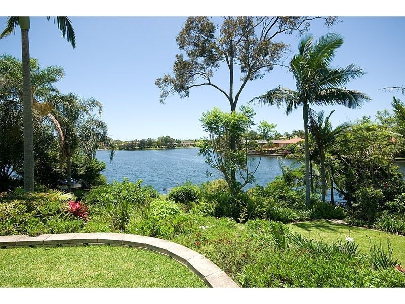 36 Pinnacle Court, Robina QLD 4226