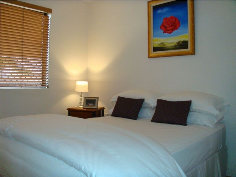 3/22 Dunlop Court, Mermaid Waters QLD 4218