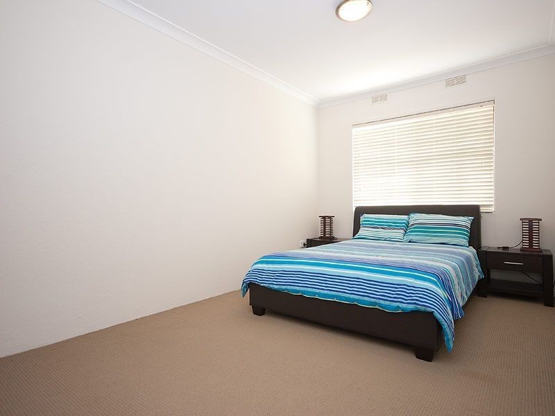 6/10 Duet Drive, Mermaid Waters QLD 4218
