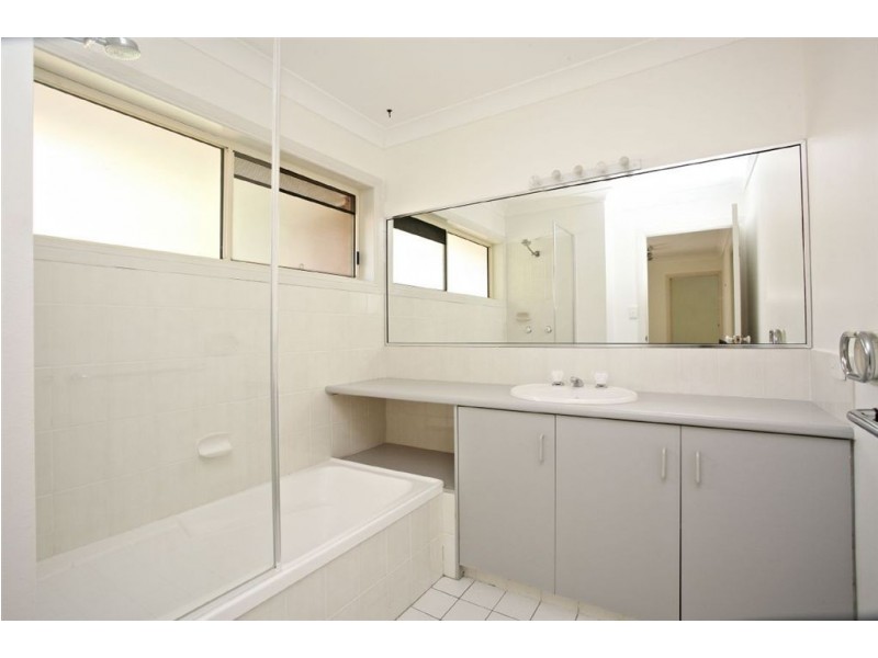 4/54 Glen Eagles Drive, Robina QLD 4226