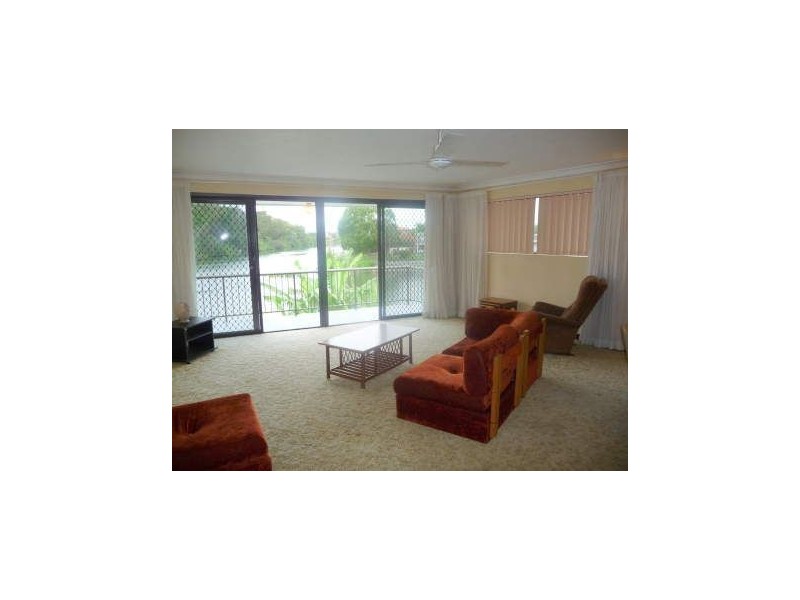 3&4/23 Miami Key,, Broadbeach Waters QLD 4218