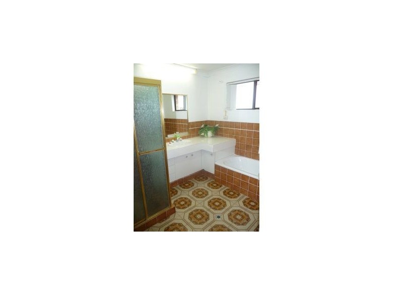 3&4/23 Miami Key,, Broadbeach Waters QLD 4218